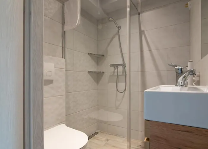 شقة Barbara 12 أوسترون