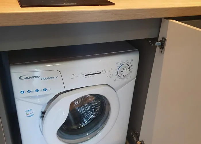 Barbara 12 أوسترون